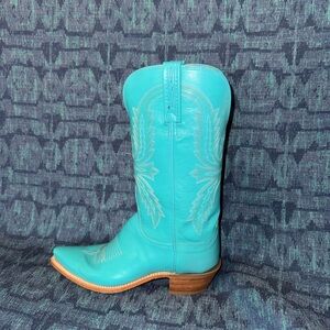Lucchese women’s turquoise cowboy boots size 9
